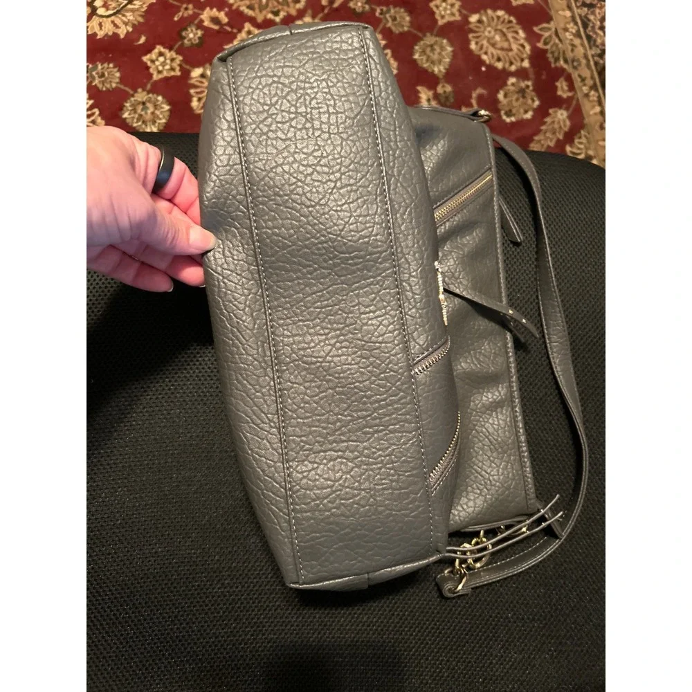 Jessica Simpson Baylinn Hobo Gray‎ Faux Leather Shoulder Bag Chain Strap